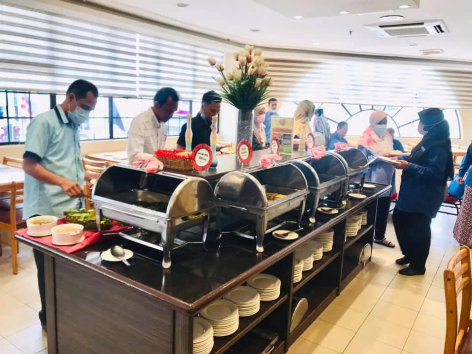 Hotel Yt Midtown Kuala Terengganu Esterno foto