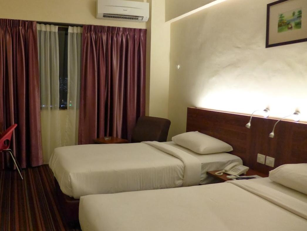 Hotel Yt Midtown Kuala Terengganu Esterno foto